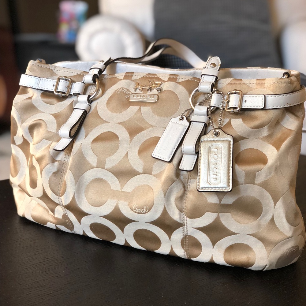Coach Purse / Shoulder Bag